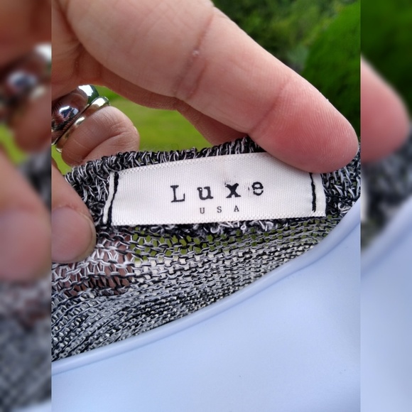 LUXE USA hi lo shark bite top - Picture 3 of 4